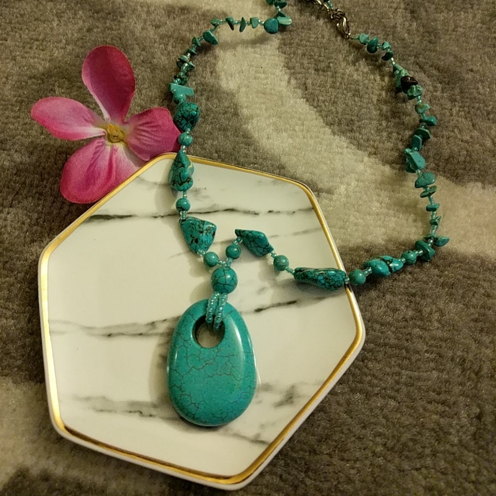 NEW- Turquoise Stone Necklace